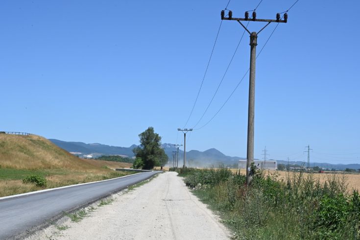 Na cyklotrase medzi Trenčínom a Dubnicou nad Váhom je rušno Na cyklotrase medzi Trenčínom a Dubnicou nad Váhom je rušno
