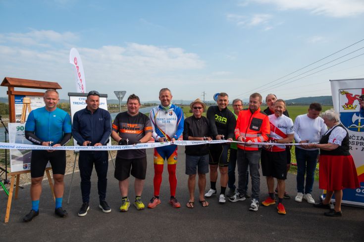 90 zo 100 kilometrov Vážskej cyklomagistrály je dnešným dňom realita